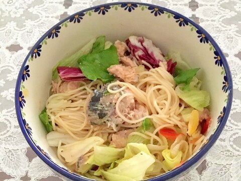 サバ缶とサラダのそうめん